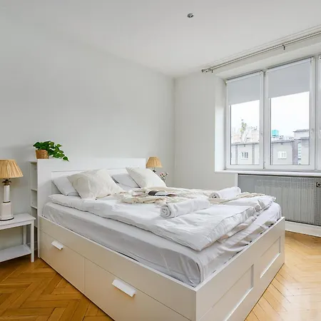 Apartment Shortstaypoland Dyminska B37 *